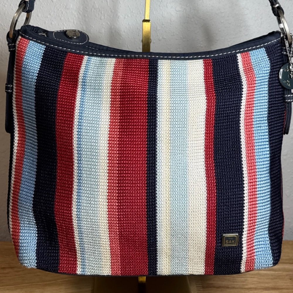 The Sak Crochet Purse handbag striped red white blue silvertone hardware